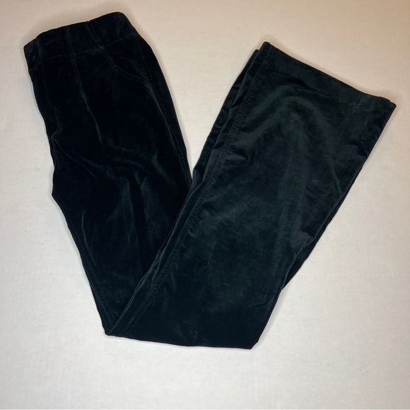 Free People Oxanna Deep Jewel Green Velvet Flare Pants
Size 27 - Picture 3 of 11